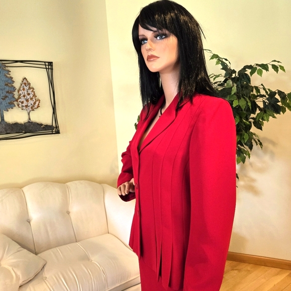NWTs, Red Le Suit, Business Suit Pleated Jacket/Blazer,  A-Line Skirt, Size 12 - Picture 6 of 16